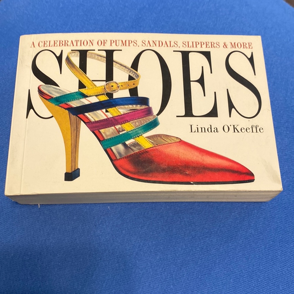 Vintage book “SHOES” by Linda O’Keeffe